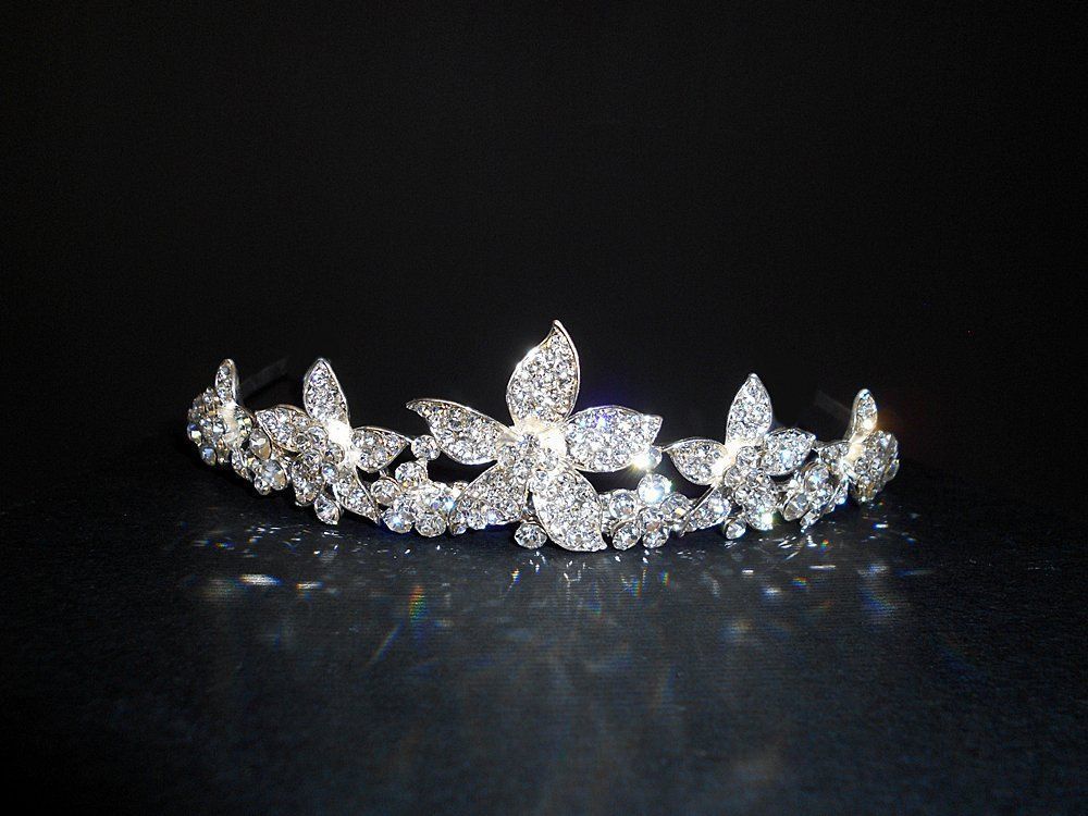 Accessori per capelli: Diadem "Dancing Petals" – Nuovo e nell'imballaggio originale da Ostermundigen venduto da LorisHome