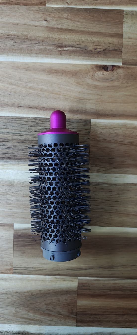 Dyson Sèche-cheveux: Dyson Airwrap Multi-styler Complete – Très bon état – D'occasion à Fribourg par cov_5s7x 9