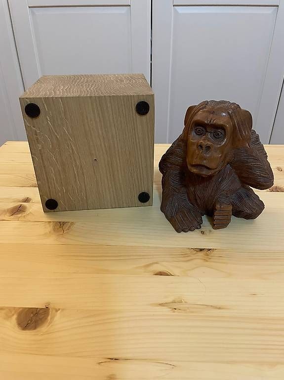 Sculture & Statue: Affe ? Holz Skulptur mit stand Kunst  – Usato da Seuzach venduto da Wolf936 4