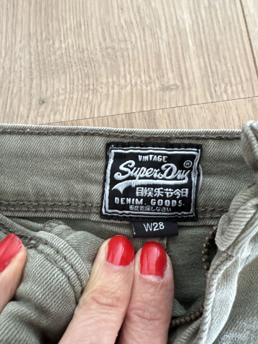 Superdry Jeans: Superdry Shorts – D'occasion à Küttigen par evelineh04 3
