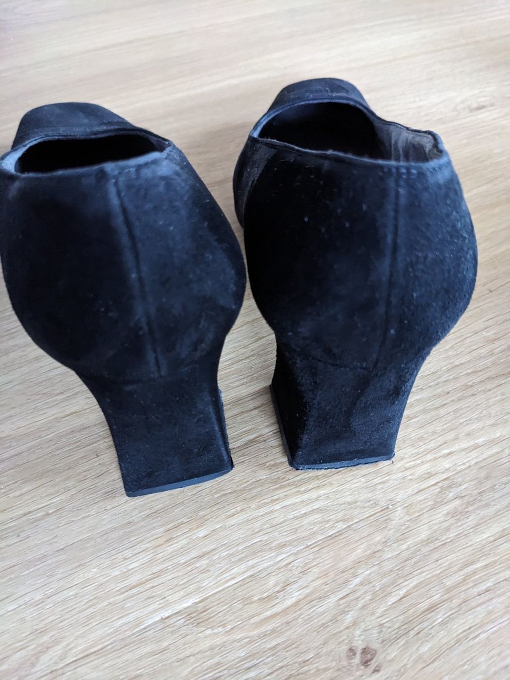 Stuart Weitzman Scarpe da donna: 2 Paar Stuart Weitzman Pumps Gr. 39,5 – Usato da Lengnau AG venduto da Nathi88 3