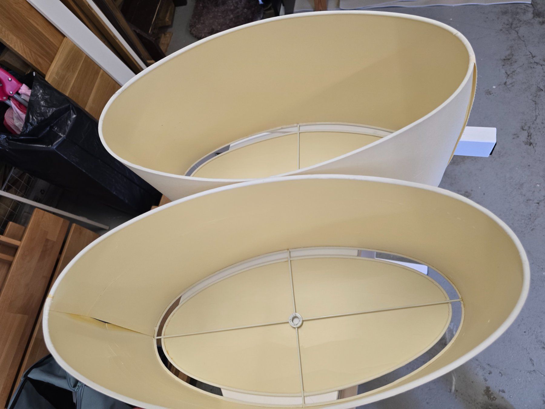 Lampade: Stehleuchte mit Schirm 2x – Usato da Oetwil an der Limmat venduto da NikolaC 1