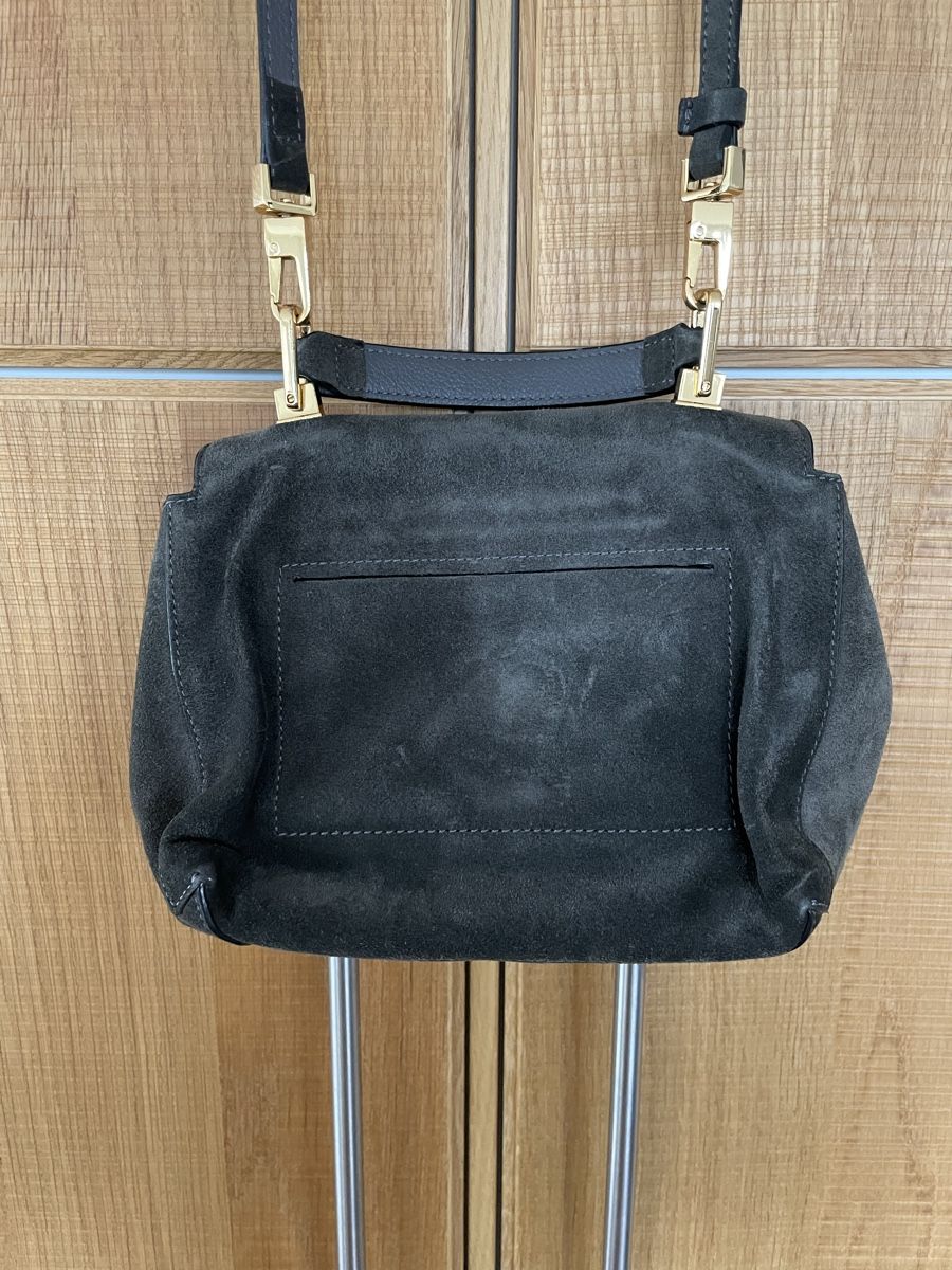 Coccinelle Borse da donna: COCCINELLE, Handtasche Wildleder, dunkelgrau – Usato da Hägglingen venduto da jac_smp9 5