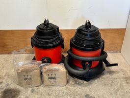 Set an Industrie Staubsauger mit Schlauch Düse und Säcke