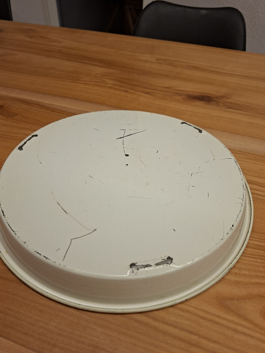 Plateaux: altes Grapillon Restaurant serviertablett aus blech – D'occasion à Ganterschwil par HeidiuPeter 6