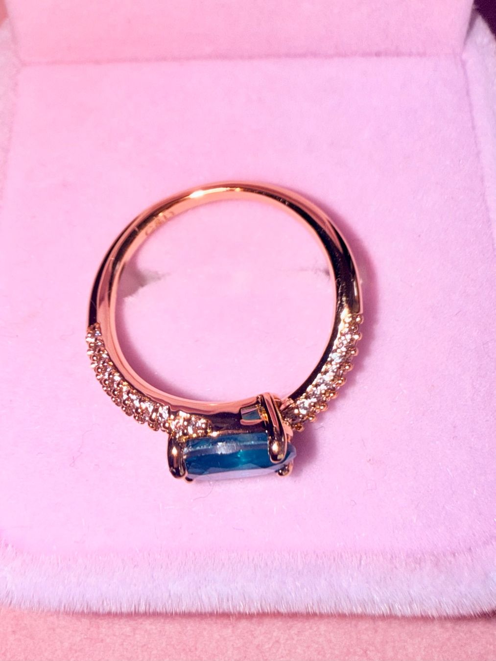 Anelli: Bague dorée pierre verte et zircons – Nuovo e nell'imballaggio originale da St-Maurice venduto da Sandrinette123 2