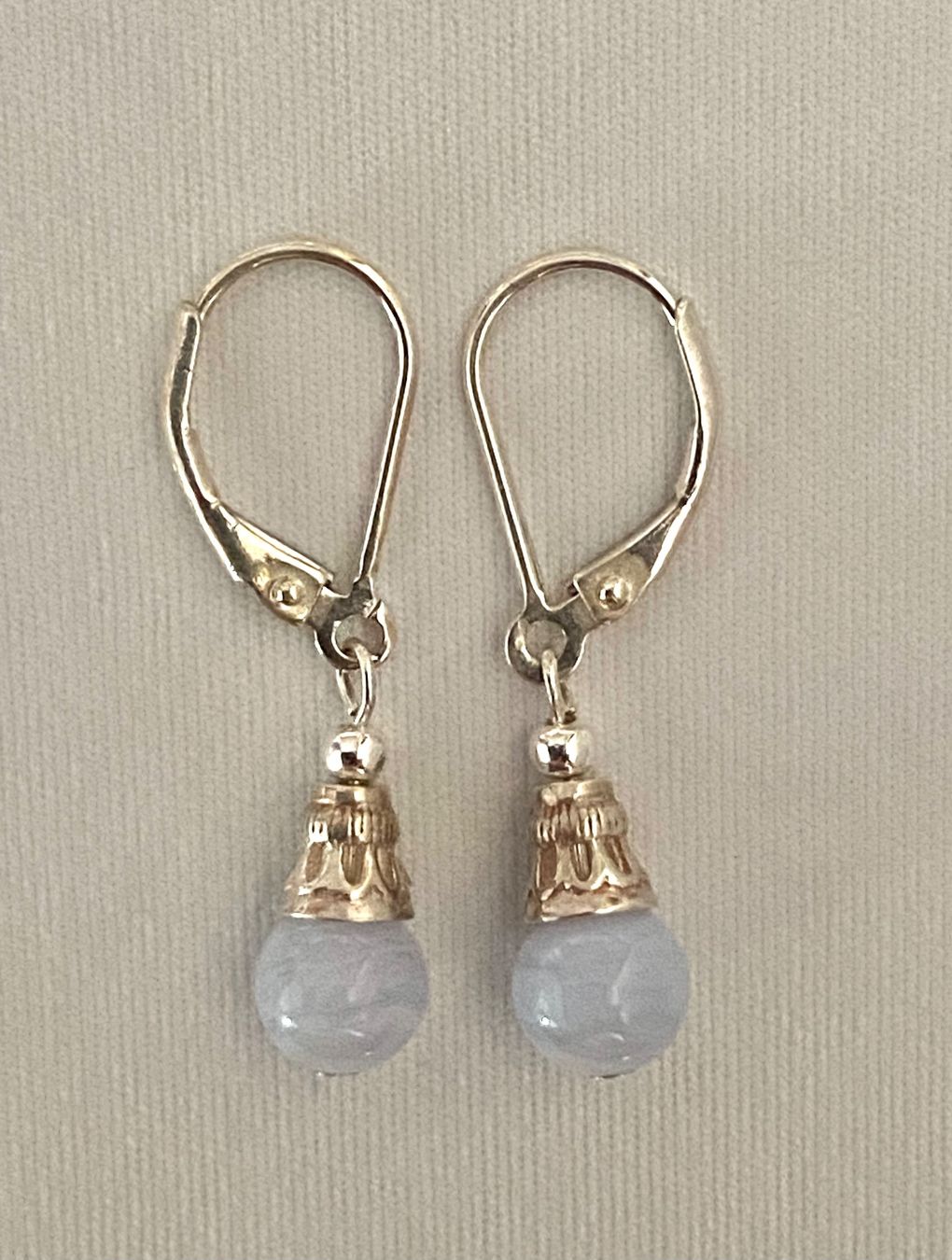 Orecchini pendenti & Orecchini a lobo: Silber Ohrringe / Ohrhänger blauer Chalcedon Edelstein – Nuovo e nell'imballaggio originale da Zuzwil SG venduto da Lemliskat 1