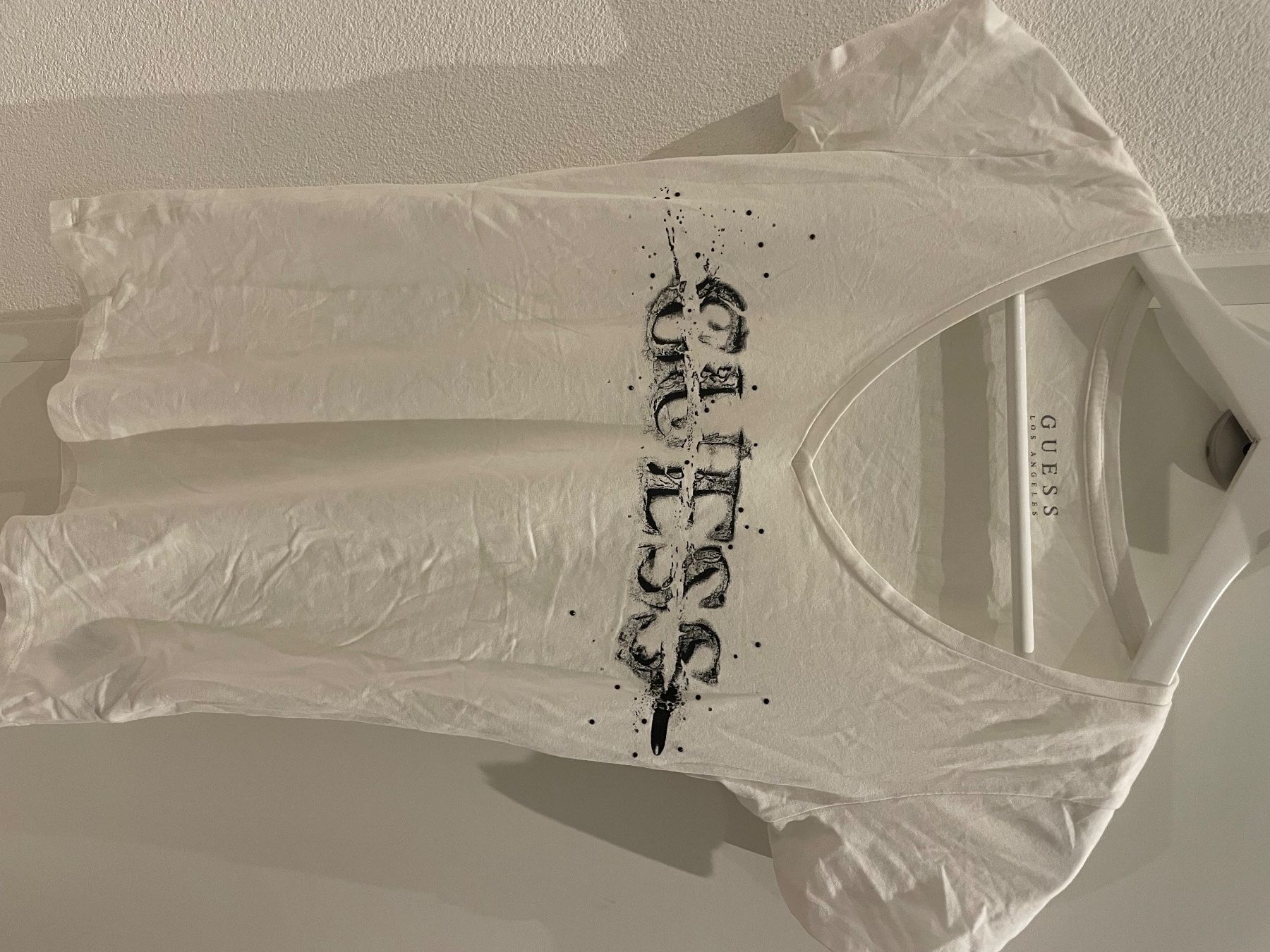 Guess T-shirt: Damen T - Schirt Guess – Usato da Uzwil venduto da sul_svh6