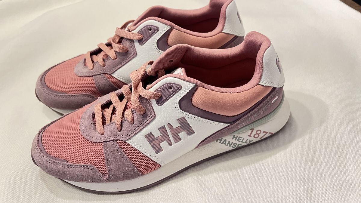 Helly Hansen Scarpe da donna: Helly Hansen Sneaker – Nuovo e nell'imballaggio originale da Langenthal venduto da Yana.Chaika
