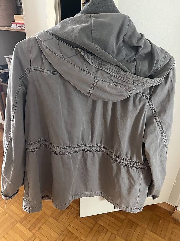 Giacche: Jacke Grösse 36 – Usato da Belp venduto da Lalaisland 1