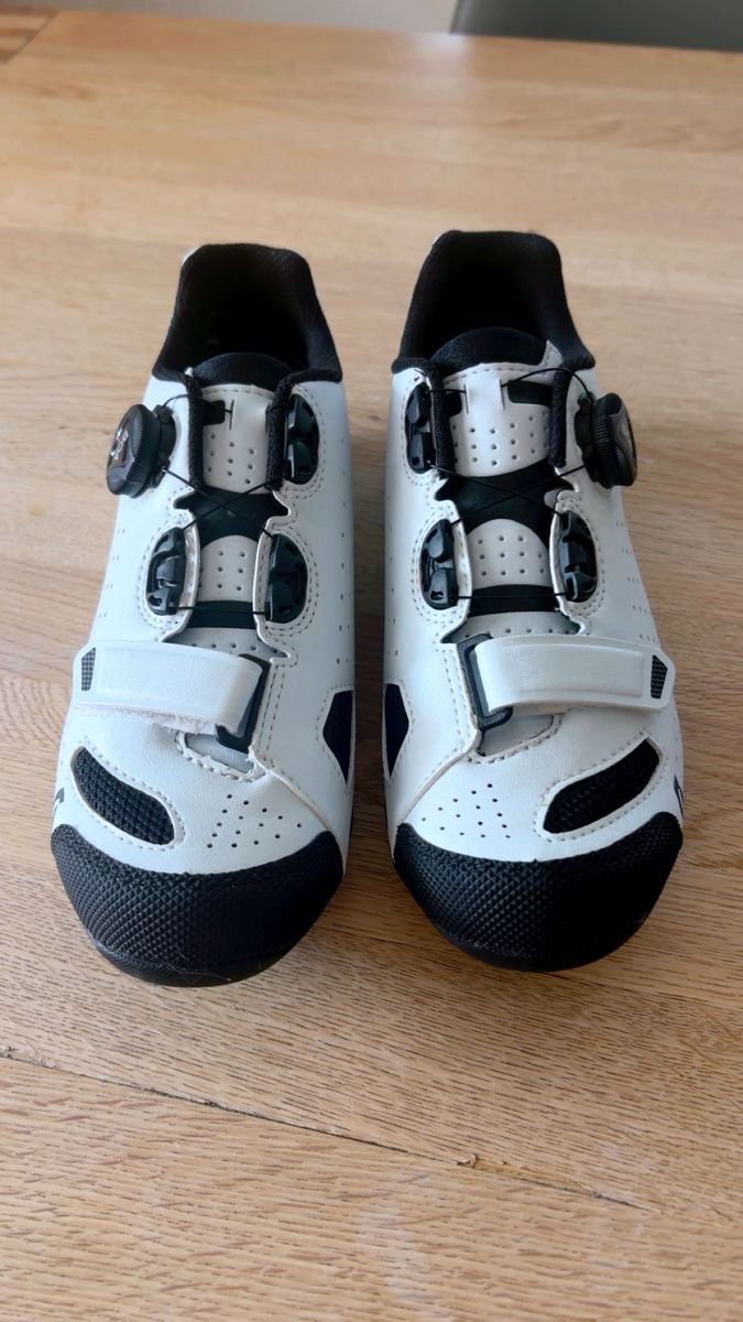 Scarpe da uomo: Chaussures VTT Scott neuves taille 39 – Nuovo (secondo la descrizione) da Savièse venduto da cinal 2