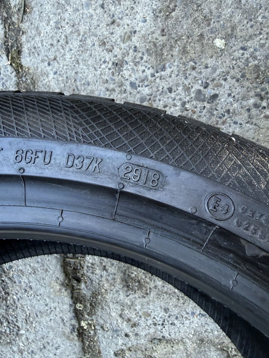 Pneumatici & Ruote complete: Winterreifen Continental 235 45 18 – Usato da Gossau SG venduto da SuperFlowE 2