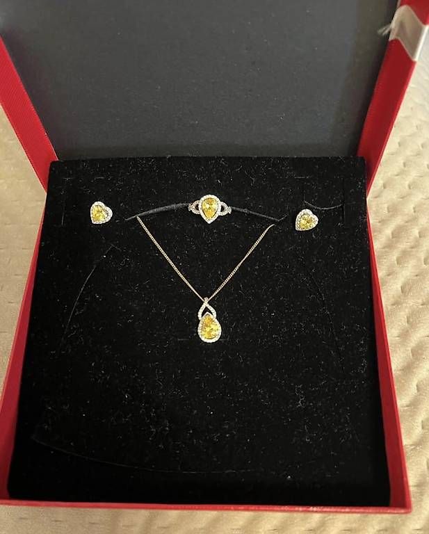 Altri gioielli: Schmuck-Set – Usato da Glattbrugg venduto da mir_vx2c