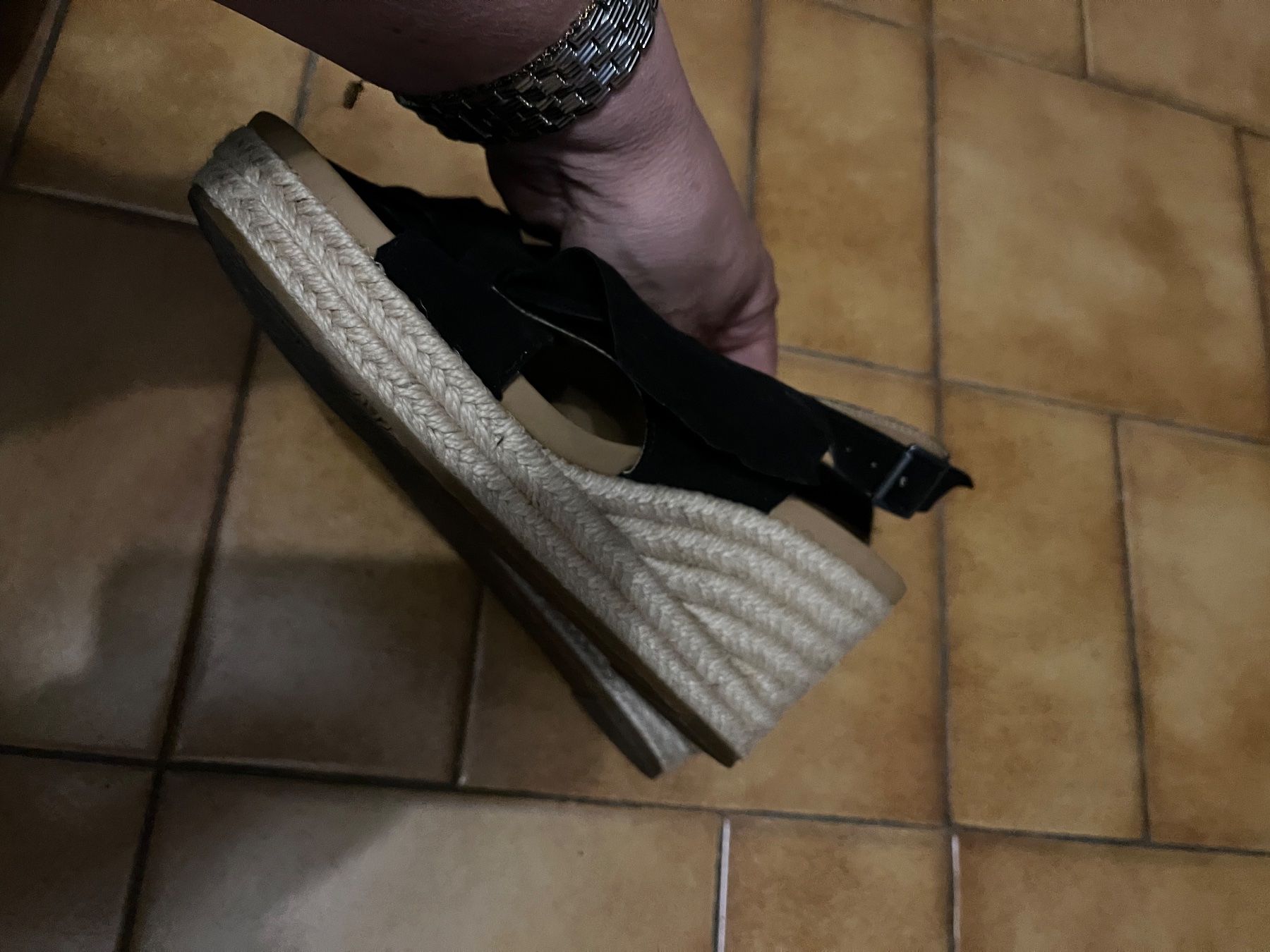 Ugg Scarpe da donna: Sandales Taille 38 Ugg – Nuovo (secondo la descrizione) da Veyrier venduto da kimedovapa 1