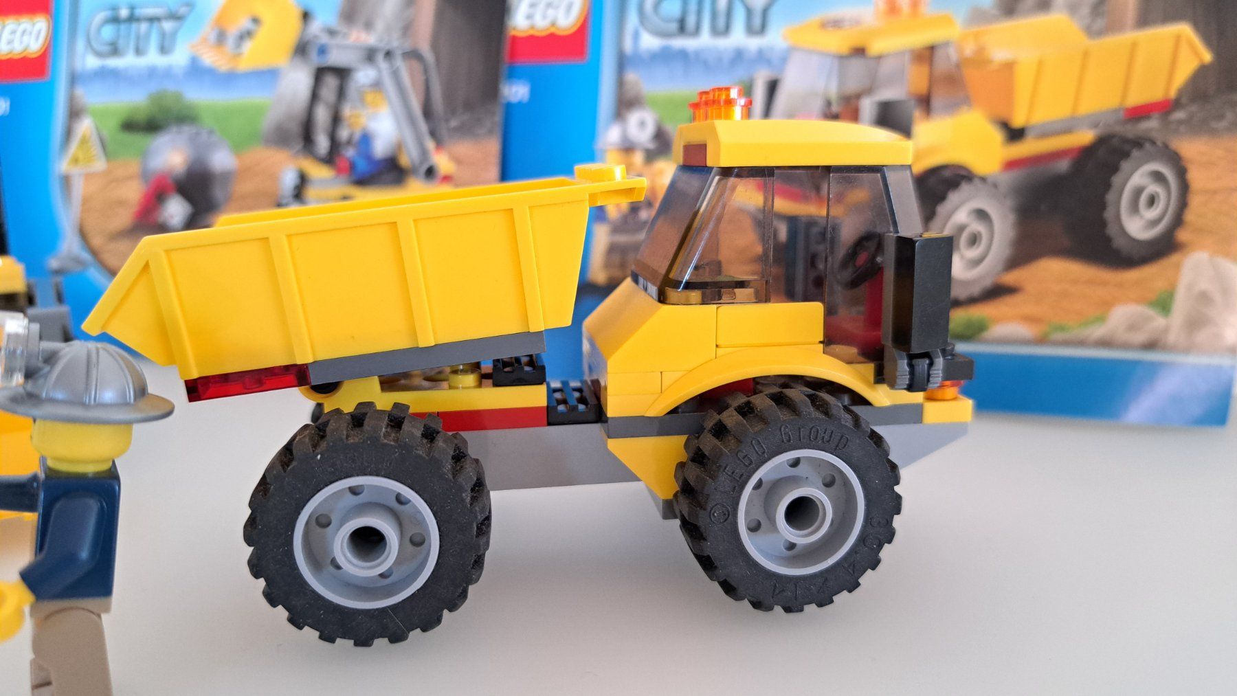 Lego Giocattoli: LEGO City 4201 Bagger mit Kipplaster – Usato da Langendorf venduto da thesi246 2