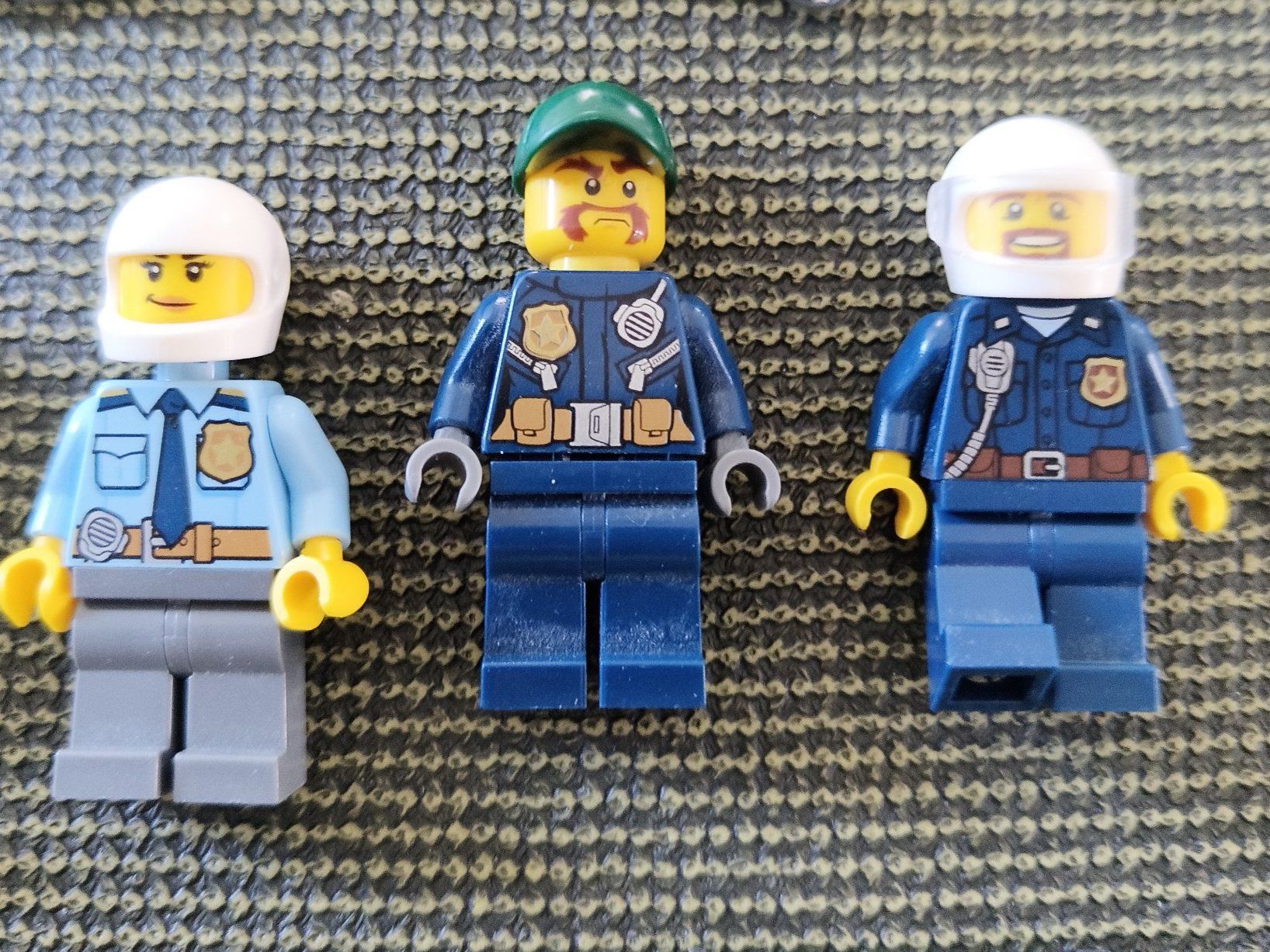 Lego Jouets: Set 10 Lego Figuren – D'occasion à Meilen par FAVALLID 3