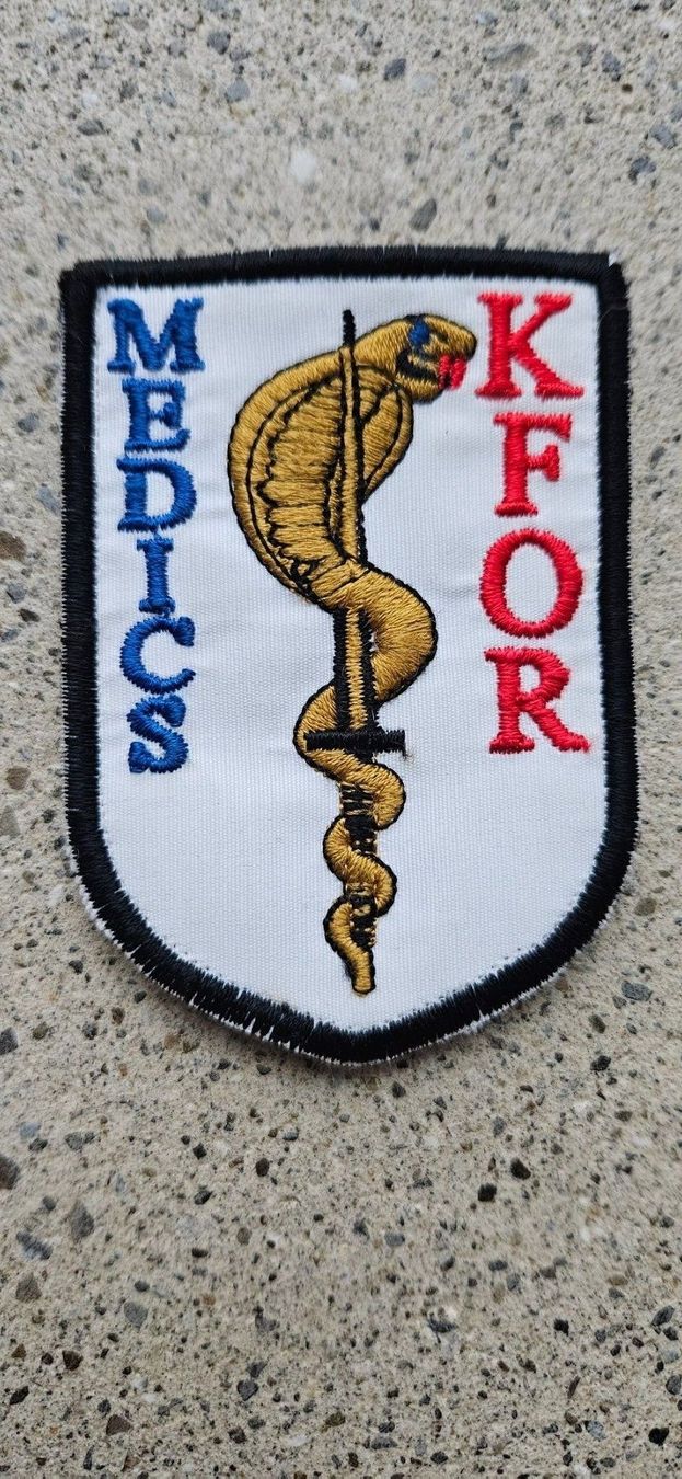 Schweizer Armee Plaketten & Abzeichen: *** Swisscoy Badge mit Klett *** – Gebraucht aus Riedholz von fr_sIruP