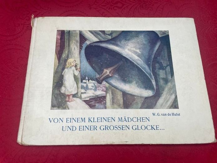 Bücher: von einem kleinen Mädchen und einer grossen Glocke – Gebraucht aus Bergdietikon von book-4-you