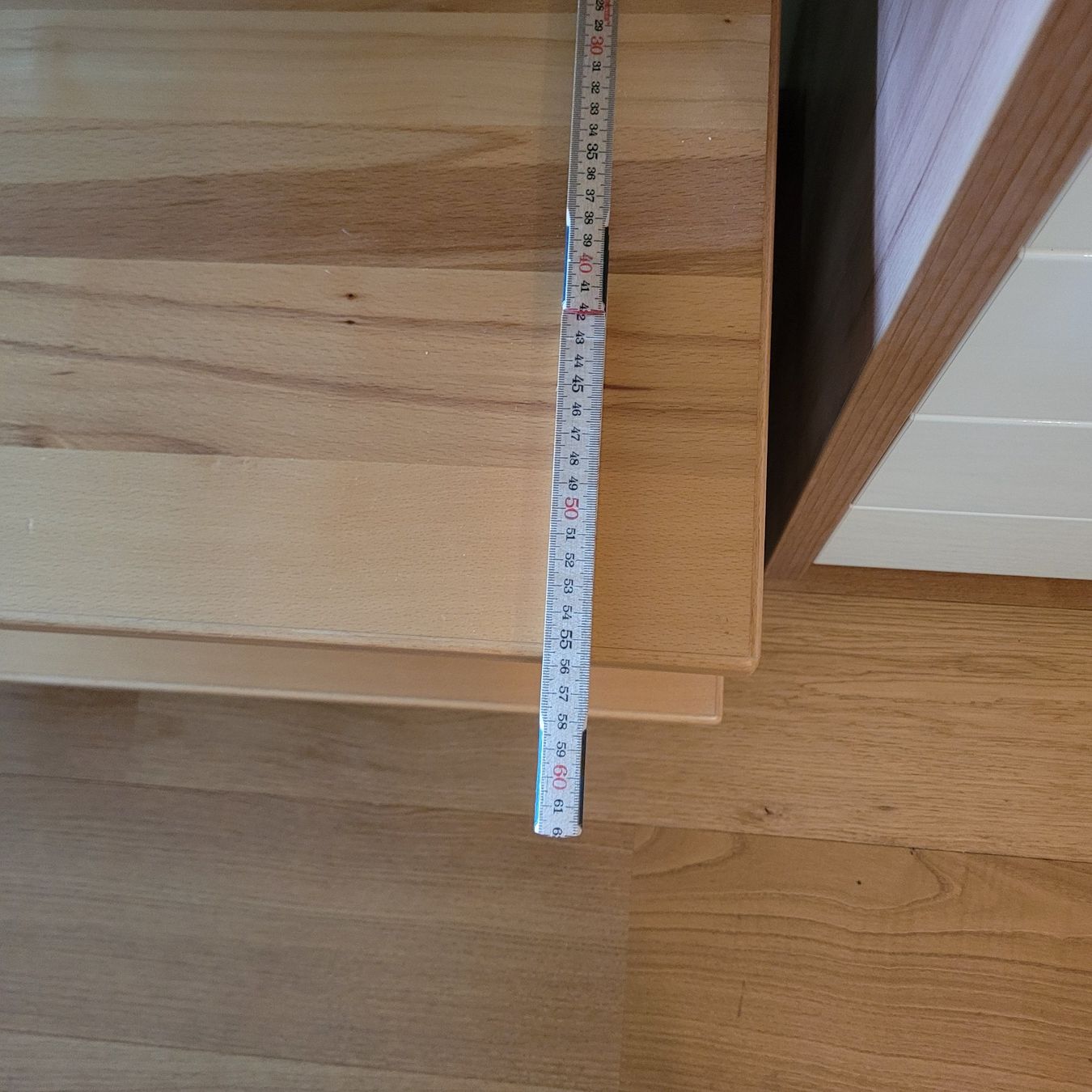 Scaffali: Mediensäule – Usato da Diemerswil venduto da Holzprofil 4