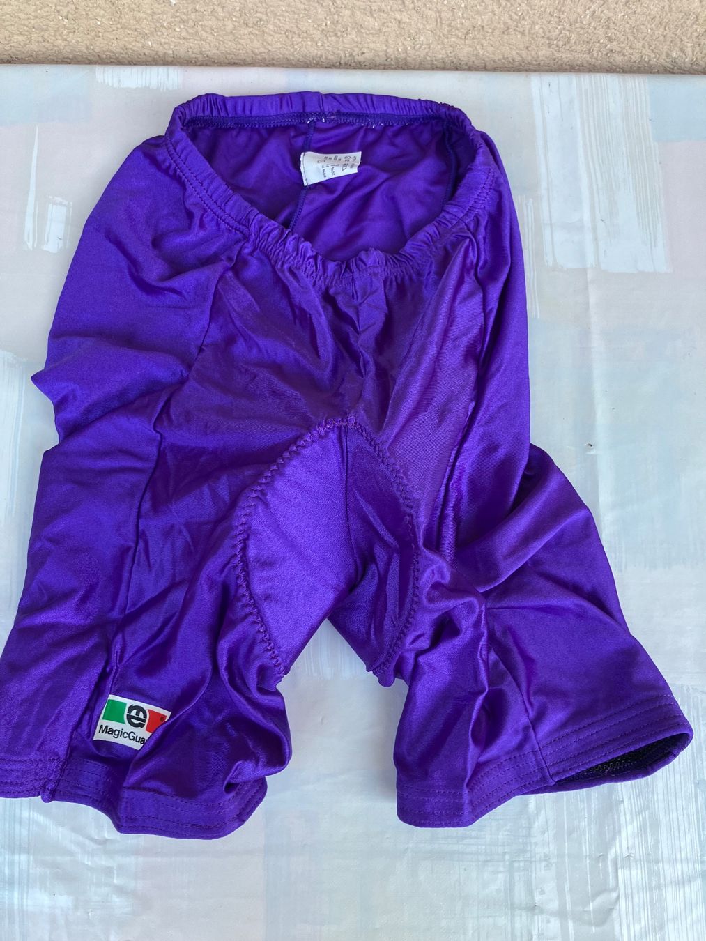 Pantalons: Velohose kurz Grösse S MagicGuanto – D'occasion à Trimbach par cendira 2