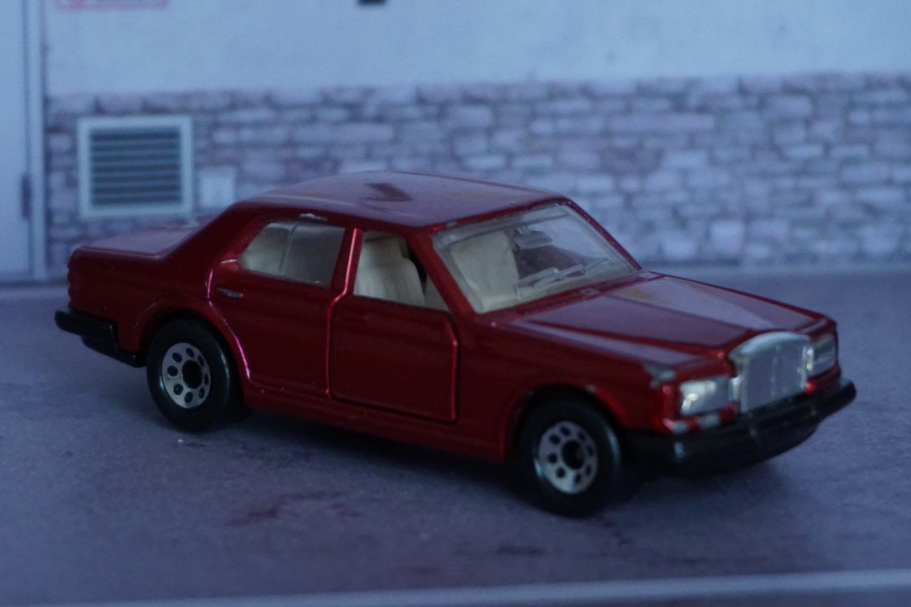 Matchbox Modellautos: Matchbox Rolls-Royce Silver Spirit COOL !!!!!!!!!!!!!!!! – Gebraucht aus Reiden von Doppeldecker69