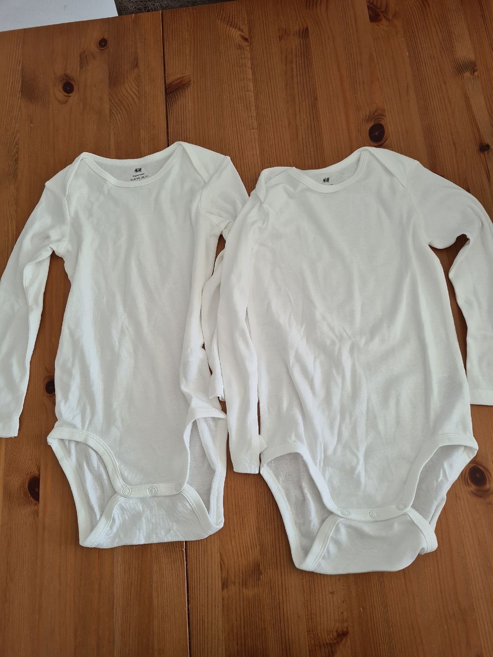 H&M Unterwäsche: 2 Bodys Langarm Weiss Grösse 98 – Neu (gemäss Beschreibung) aus Horw von Mirii91 2