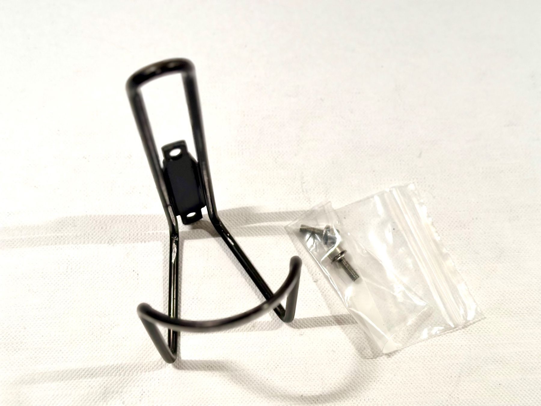 Giant Pezzi di ricambio: GIANT Bottle Cage Flaschenhalter 44g mit Schrauben – Usato da Luzern venduto da bikeandbeltcom