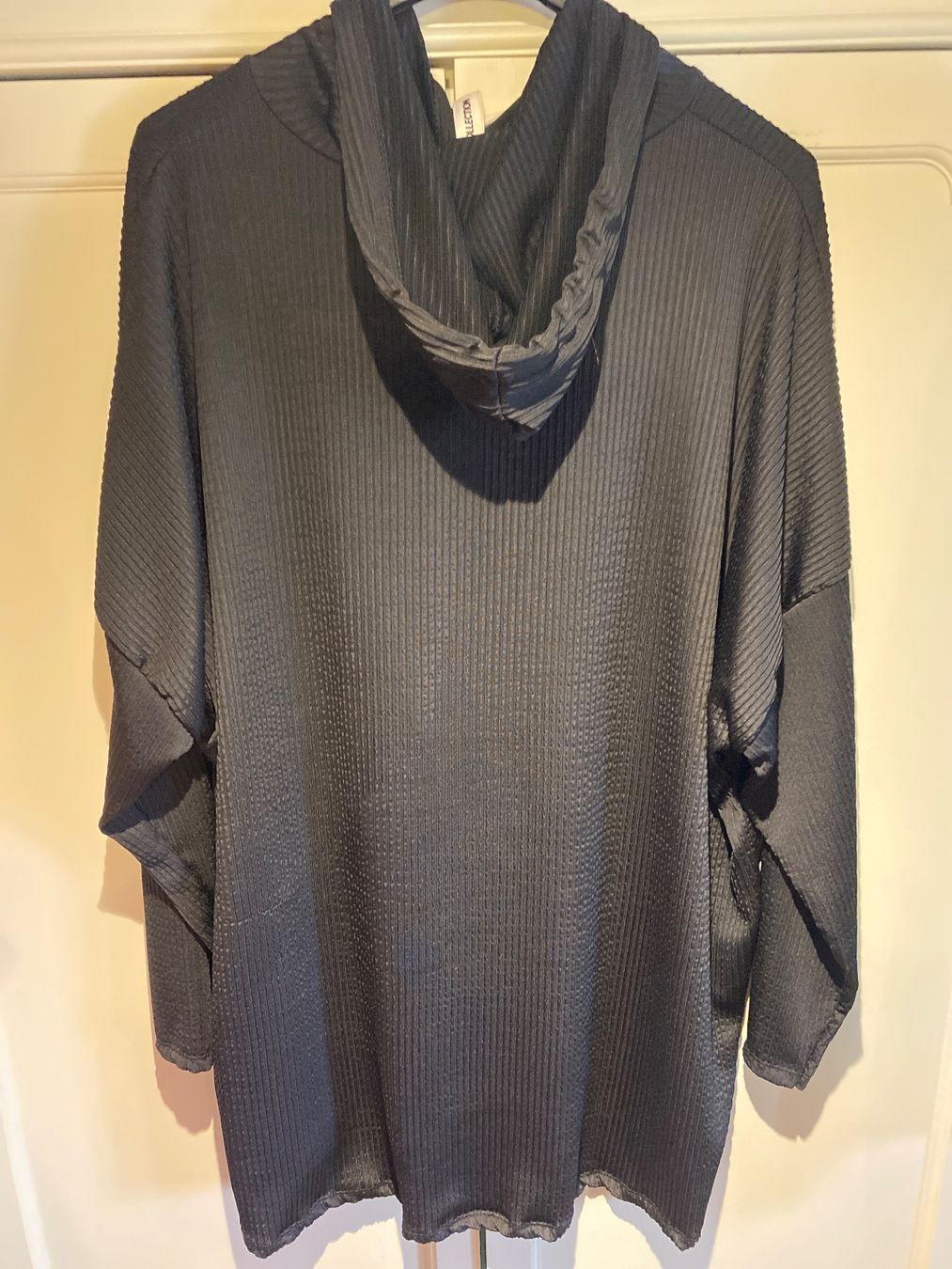 Maglioni & Felpe: DAMEN PULLOVER-LEICHT MIT KAPUZE – Nuovo e nell'imballaggio originale da Meienried venduto da ManuelaBoutique 4