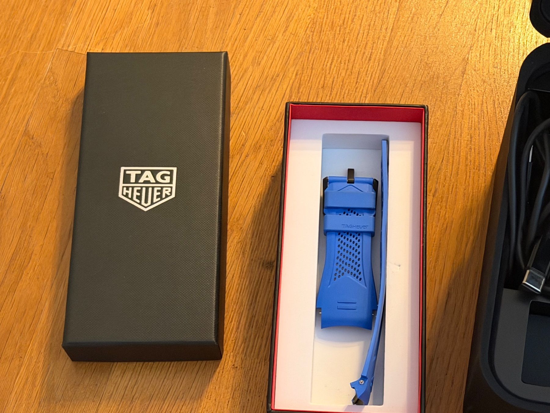 Tag Heuer Smartwatch: Montre  TAG Heuer Modèle connected e5 titane Prix excep... – Gebraucht aus Beurnevésin von casino01 2