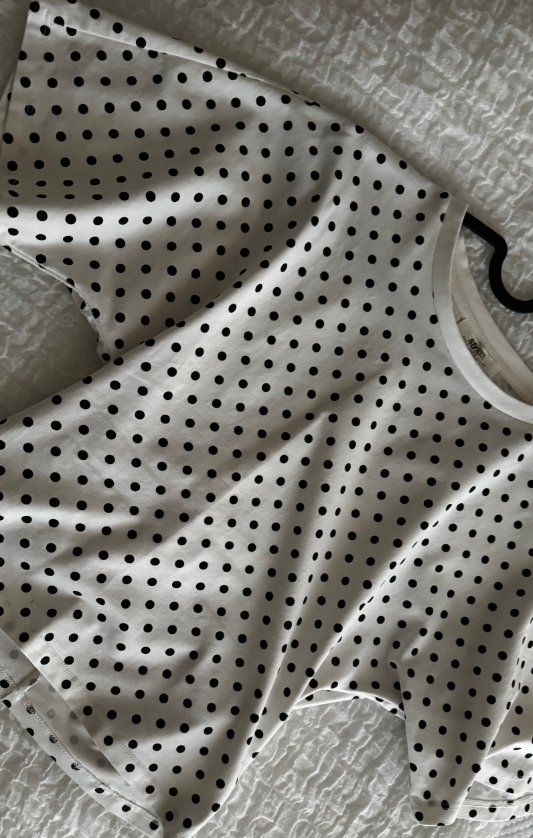 Tops: Dotted-Shirt – Neuf (Voir description) à St. Antoni par giuliajna 1