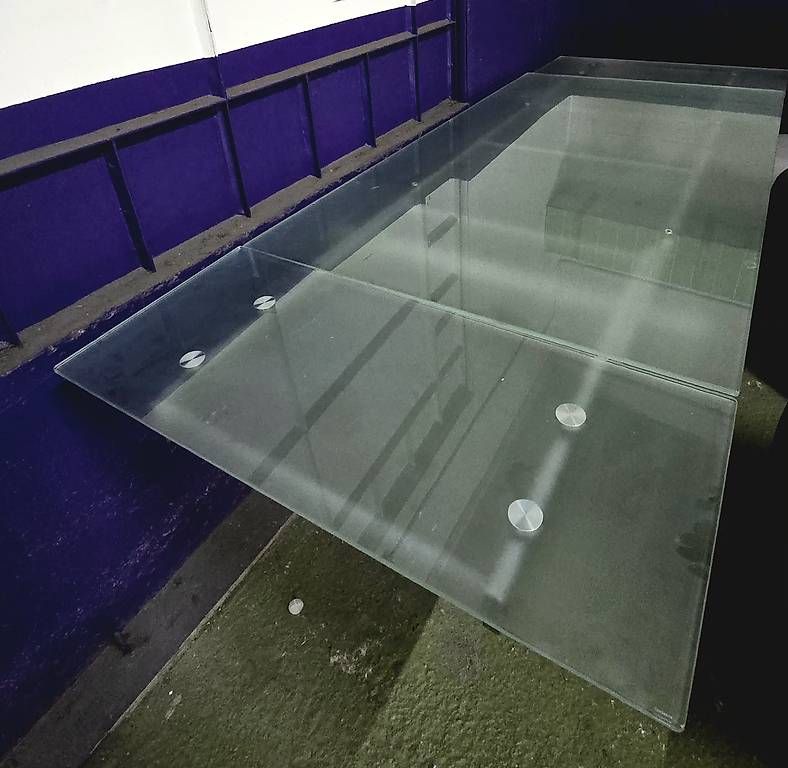 Tische: Table en verre – Gebraucht aus Carouge GE von cab_s88f 2
