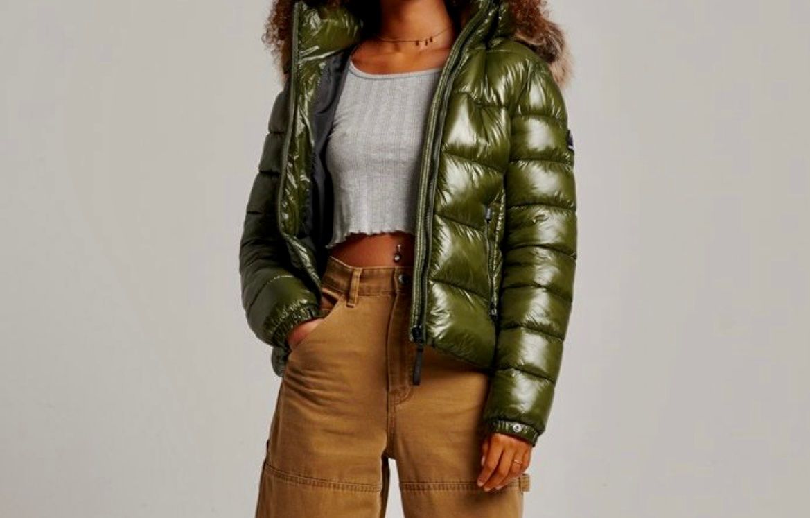 Superdry Vestes: SUPERDRY MOUNTAIN  TAILLE 38 NEUVE – Neuf avec emballage d'origine à Vuisternens-Romont par gol_xp6p 3