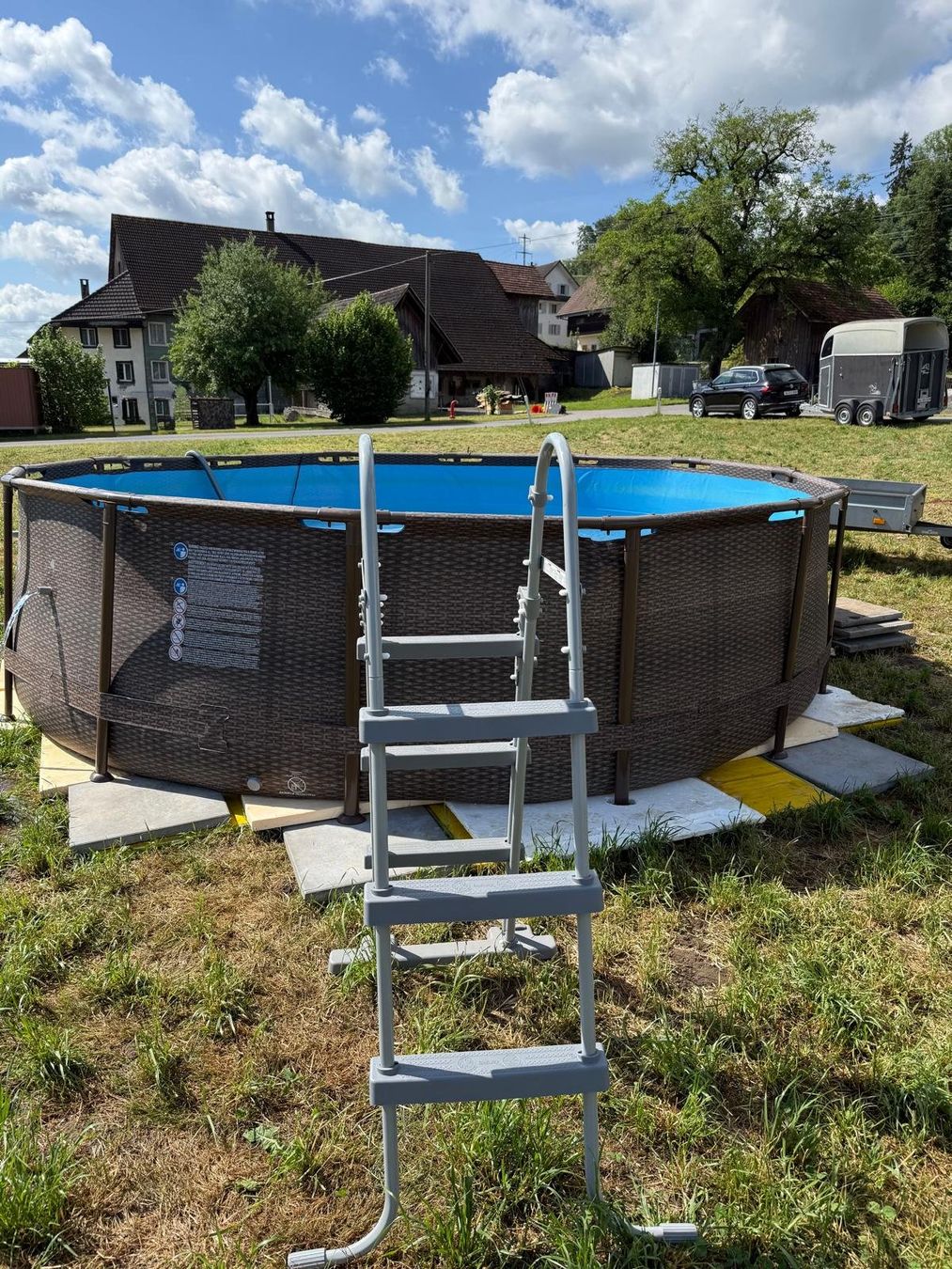 Piscine: Pool 400 cm Durchmesser ca 100 cm Höhe – Usato da Benzenschwil venduto da 16hag 1