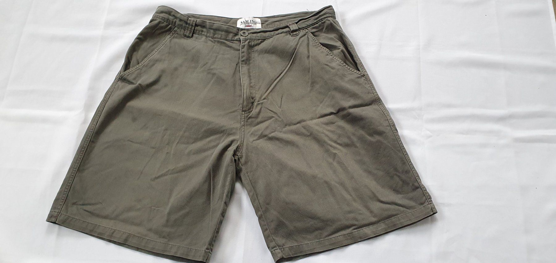 Pantaloni: Damen Shorts 38 – Usato da Niederbuchsiten venduto da klengyel