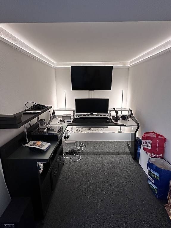 Scrivanie: Commander V3 Desk weiss – Usato da Cham venduto da Roum_11 2