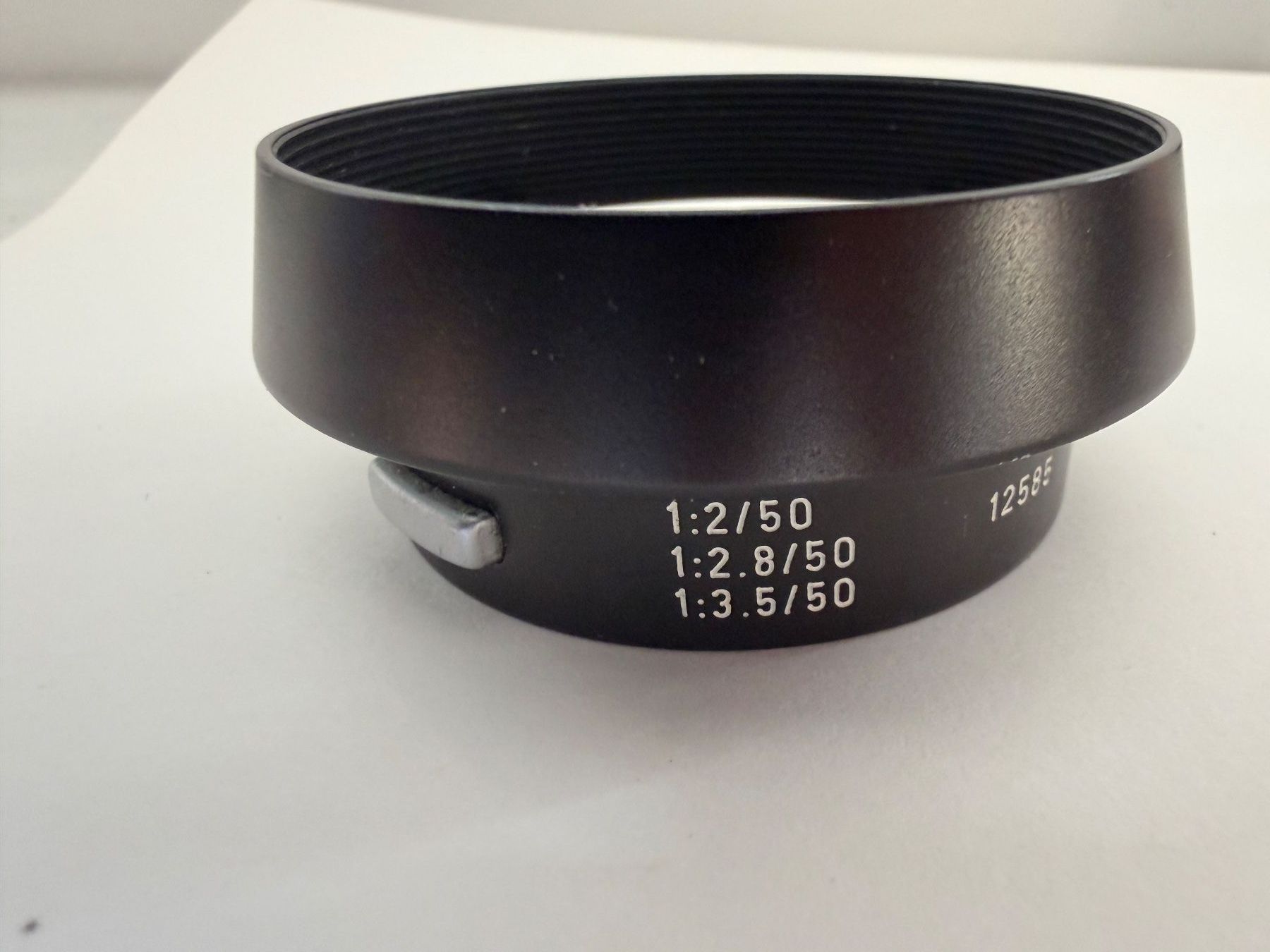 Leica Obiettivi: LEITZ WETZLAR Streulichtblende Neuwertig !!! – Usato da Wettingen venduto da Ansaja