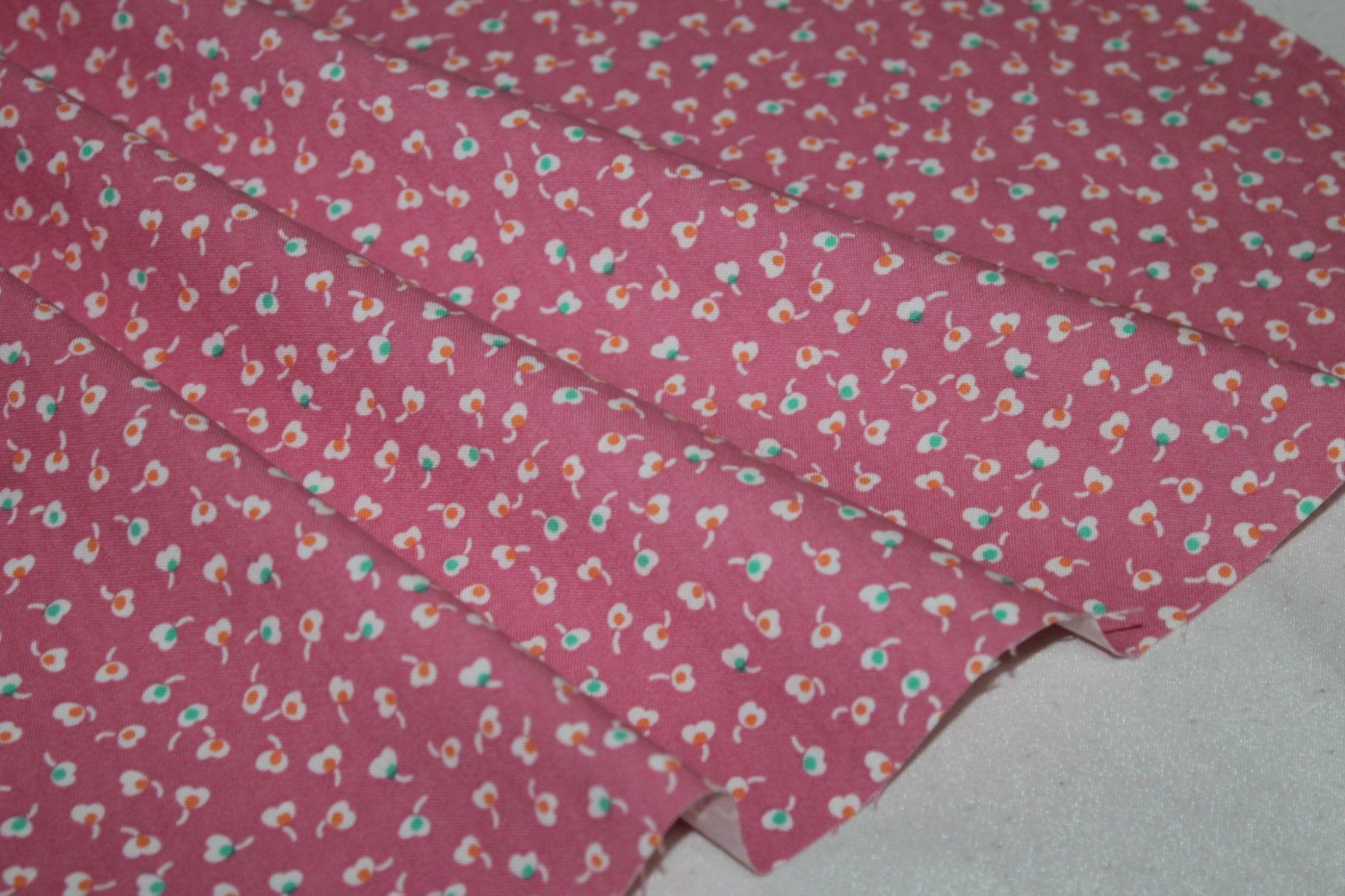 Tessuti: Stoff Baumwolle Vintage pink/kl. Blümchen – Nuovo (secondo la descrizione) da Obfelden venduto da solomon111
