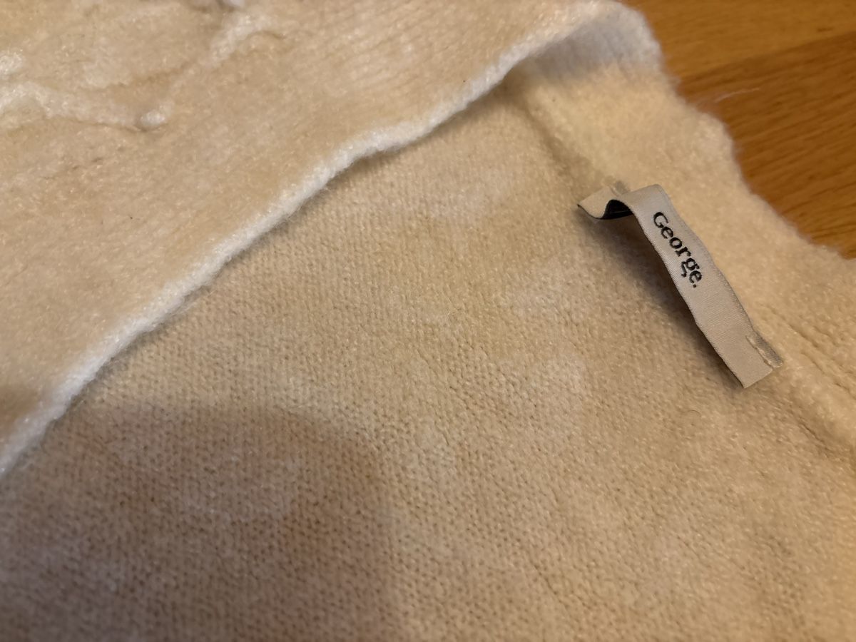 Pullover & Sweatshirts: George pull taille S – Gebraucht aus Attalens von Skorpionica 4