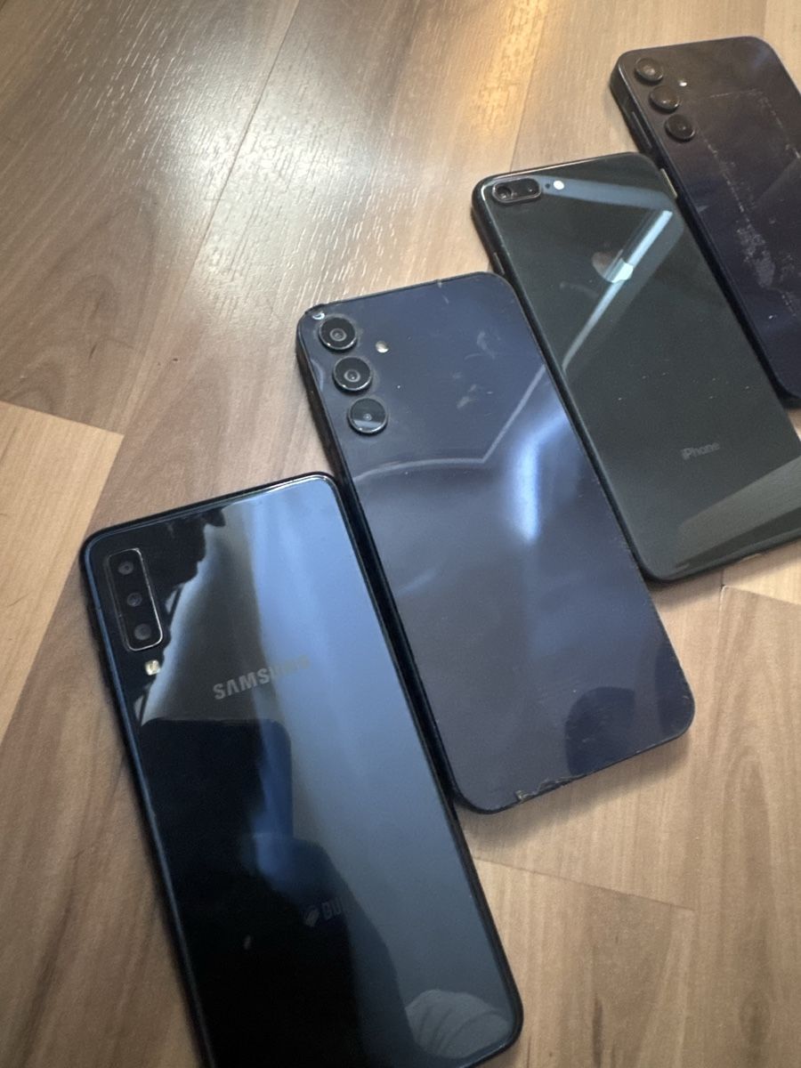 Telefoni cellulari / Smartphones: Lot de téléphones  – Difettoso da Biel/Bienne venduto da Baol1