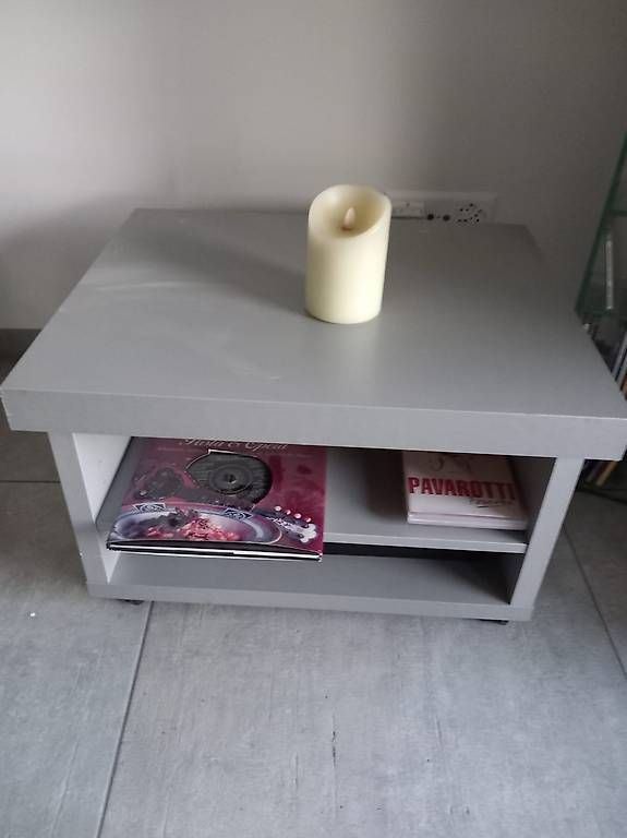 Nachttische: Comodino grigio – Gebraucht aus Minusio von son_mrf5