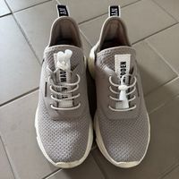 Sneaker Steve Madden grau mit Schnellverschluss 