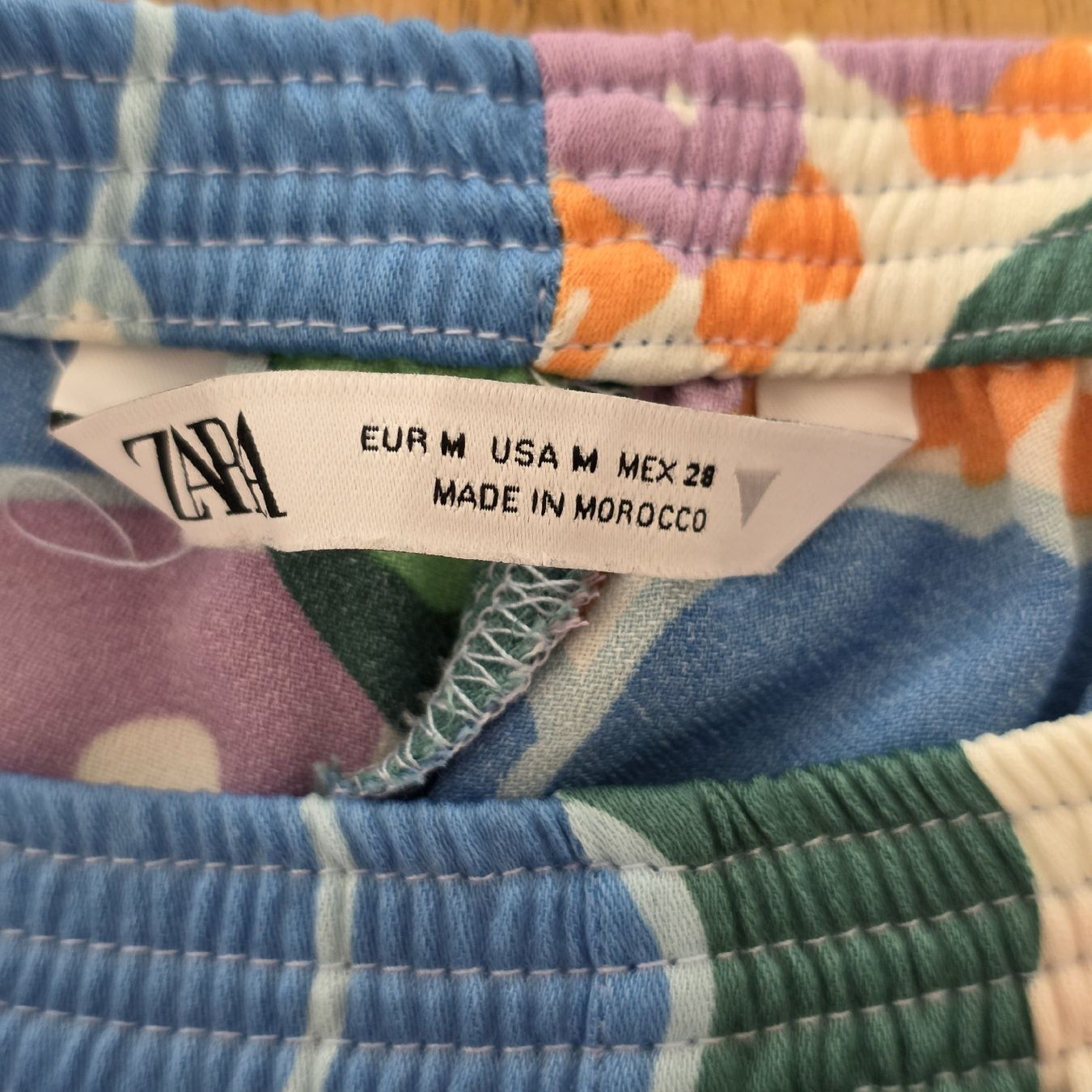 Zara Pantaloni: Zara Schöne Blumenhose Gr. M – Nuovo (secondo la descrizione) da Rheinsulz venduto da Gilea 2