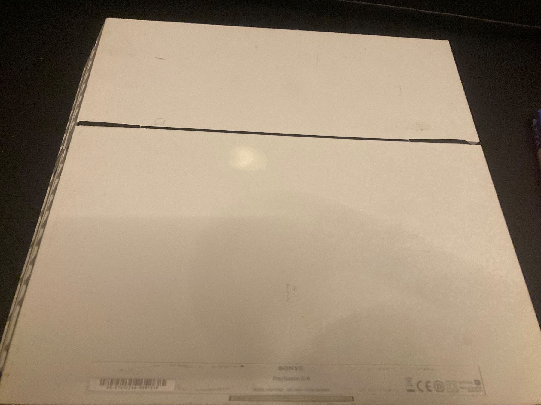 Sony Consoles: Sony PlayStation 4 FIFA 20 Bundle Weiss – D'occasion à Bern par TotheMoonnn 2