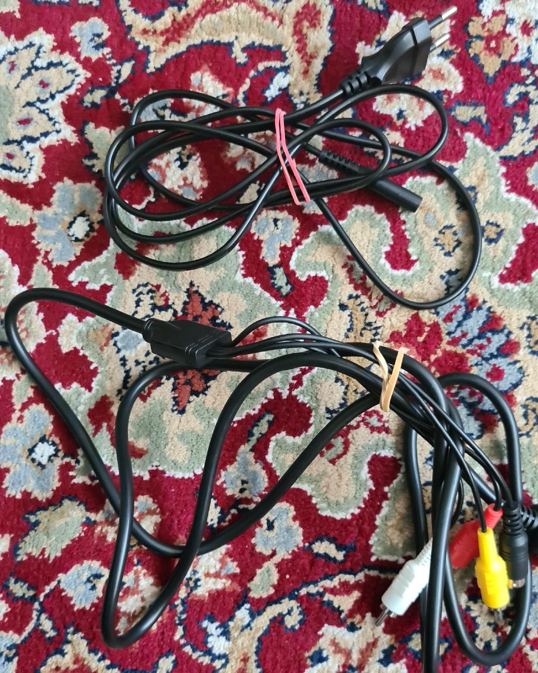 Sega Konsolen: Sega Dreamcast Pal Console mit Controller und Kabel – Gebraucht aus Basel von  3