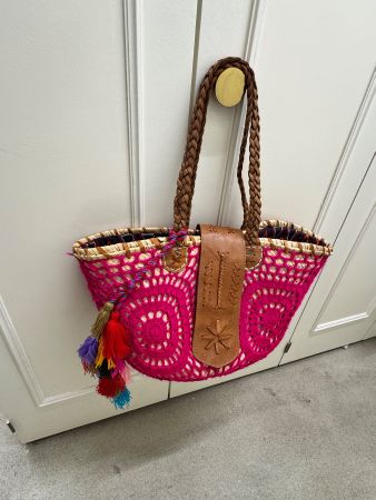 Sac panier en paille et crochet fuchsia anses cuir neuf