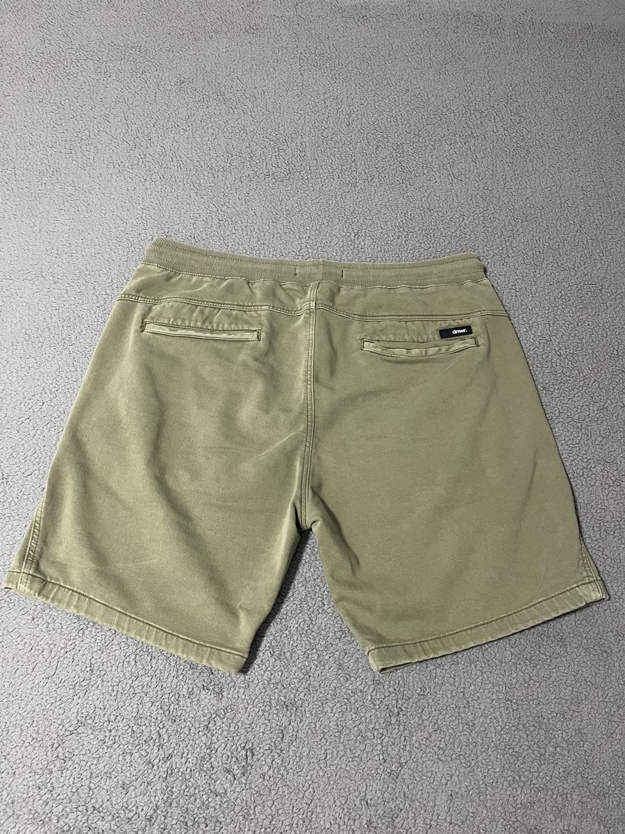 Zara Pantaloni: Zara Shorts – Usato da Zollikerberg venduto da JvD0211 1