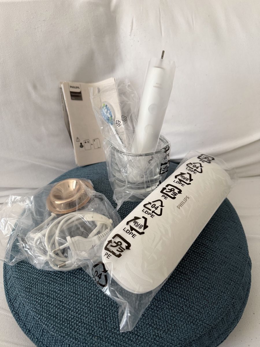 Philips Sonicare Soins dentaires: Philips Sonicare DiamondClean 9000 – D'occasion à Küsnacht ZH par sabinamari 2