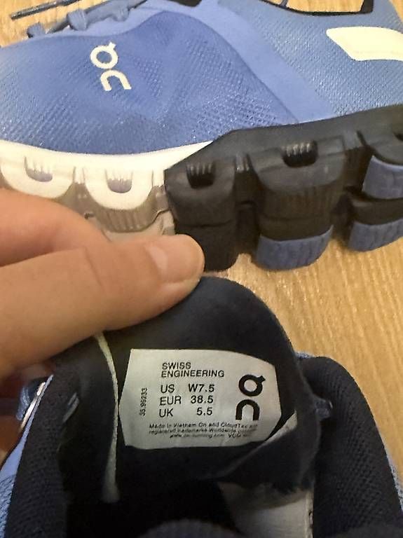 On Scarpe da donna: On Schuhe Grösse 38.5 – Usato da ZUFIKON venduto da SULMI01 4