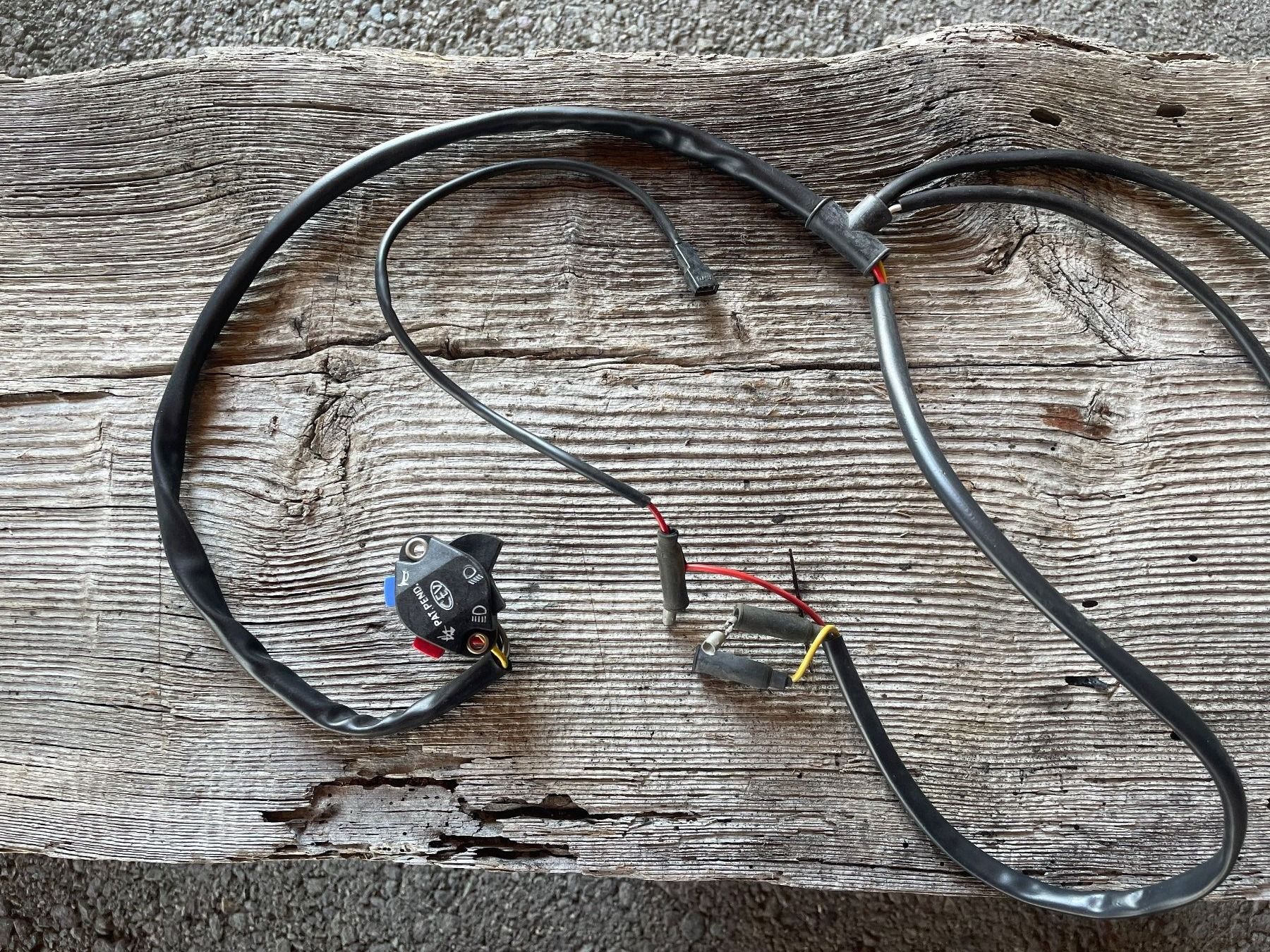 Cyclomoteurs: CEV – Neuf avec emballage d'origine à Leytron par ACLEONARD01