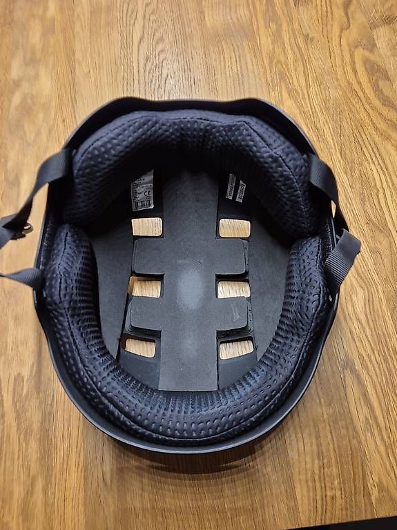Caschi: Wassersport /Wingfoil Helm Grösse L – Usato da Brunnen venduto da yak007 2
